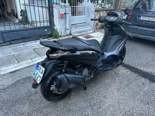 Piaggio Beverly 350 2012 BEVERLY 350 SPORT TOURING-thumb-1