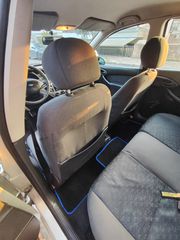 Ford Focus 2001 FOCUS 1.4-thumb-7