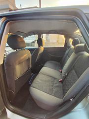 Ford Focus 2001 FOCUS 1.4-thumb-8