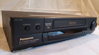 Panasonic NV-HD670EG – Hi-Fi Stereo VCR 6 Κεφαλών (Super Drive / SQPB / Jog Shuttle) VHS/S-VHS
