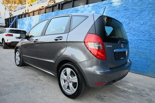 Mercedes-Benz A 160 2009-thumb-4