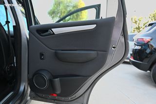Mercedes-Benz A 160 2009-thumb-17