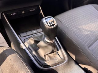 Hyundai i 20 2023 1.2 84HP _ EXCLUSIVE _ ΕΛΛΗΝΙΚΗΣ ΑΝΤΙΠΡΟΣΩΠΕΙΑΣ-thumb-17