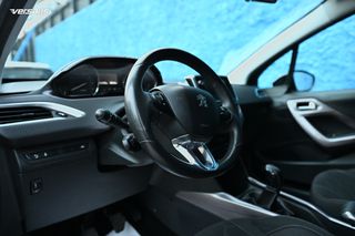 Peugeot 2008 2015-thumb-9