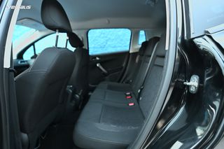 Peugeot 2008 2015-thumb-10