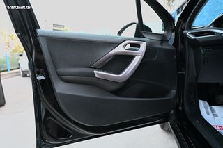 Peugeot 2008 2015-thumb-14