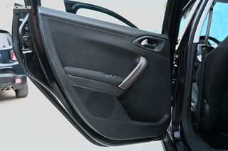 Peugeot 2008 2015-thumb-17
