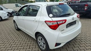 Toyota Yaris 2018 COMFORT-thumb-3