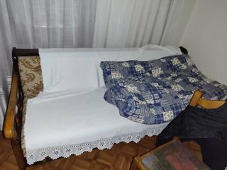 Πωλείται μπαουλοντίβανο