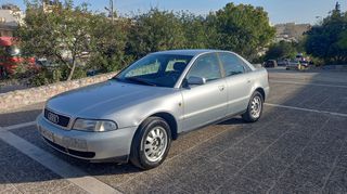 Audi A4 1998-thumb-10
