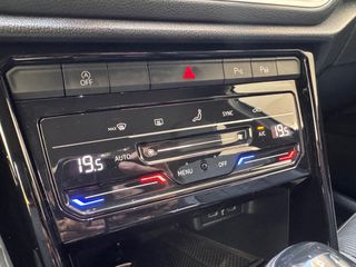 Volkswagen T-Roc 2022 1.5 TSI OPF 150HP _ DSG _ R-LINE _ ΕΛΛΗΝΙΚΗΣ ΑΝΤΙΠΡΟΣΩΠΕΙΑΣ-thumb-25