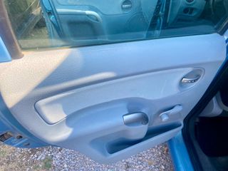 Citroen C3 2004-thumb-7