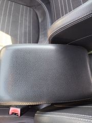 Volkswagen Scirocco 2009-thumb-16