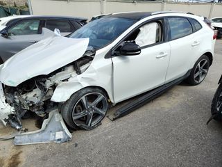 Volvo V40 Cross Country 2015 2.0D4 AUTO MOMENTUM 190ps-thumb-11