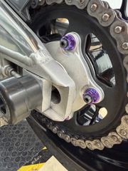 Aprilia Tuono 2018 Touono v4 1100 2018-thumb-9