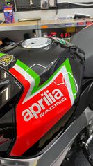Aprilia Tuono 2018 Touono v4 1100 2018-thumb-13