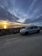 Volkswagen Golf 2000