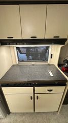 Hobby 2000 Classic 560 KMF ΜΕ ΠΙΝΑΚΙΔΕΣ-thumb-21