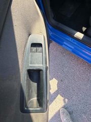 Volkswagen Polo 2006-thumb-8