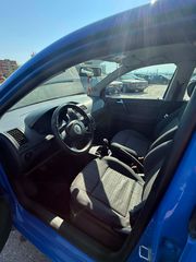 Volkswagen Polo 2006-thumb-6