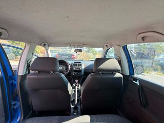 Volkswagen Polo 2006-thumb-9