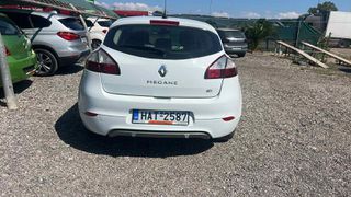 Renault Megane 2015-thumb-3
