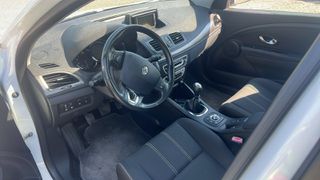 Renault Megane 2015-thumb-5