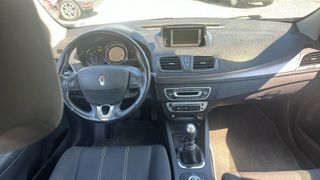 Renault Megane 2015-thumb-7