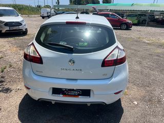 Renault Megane 2015-thumb-10