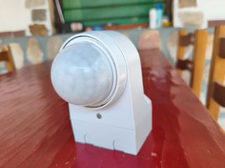 Επίτοιχος ανιχνευτής κίνησης ABB Watchdog BasicLINE 240° (μοντέλο 6844 AGM-204-500)