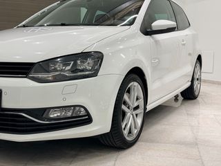 Volkswagen Polo 2016 1.4D Full LED / Panorama/ Navi / Highline-thumb-11