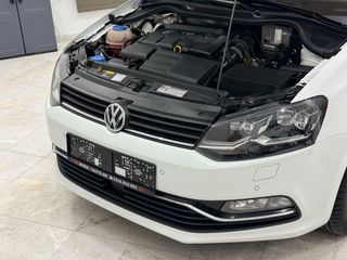 Volkswagen Polo 2016 1.4D Full LED / Panorama/ Navi / Highline-thumb-30