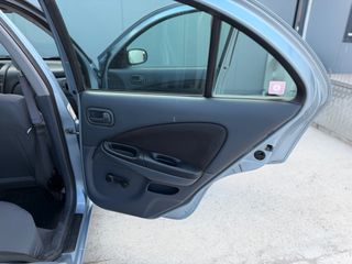 Nissan Almera 2006-thumb-27