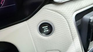 Land Rover Range Rover Velar 2021 2.0 DIESEL AWD R DYNAMIC S SUN. PANORAMA/AUTOBESIKOS-thumb-45