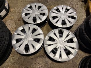 4άδα σιδερένιες μαζί με τάσια SUZUKI 4x100