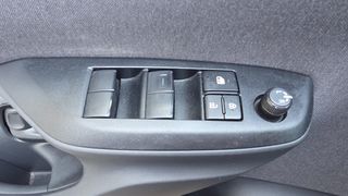 Toyota Yaris Cross 2024 ΔΕΣΜΕΥΤΗΚΕ!!!!!!!!!!!!!!!!!!!!!!!!!!!!!!!!-thumb-28