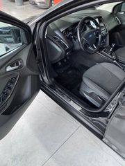 Ford Focus 2017-thumb-6