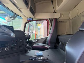 Volvo 2022 FM 420-thumb-8