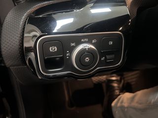Mercedes-Benz A 180 2018 SPORT PLUS 7G-DCT-thumb-35