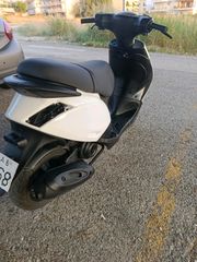 Piaggio ZIP 50 4T 2014 Scooter-thumb-6