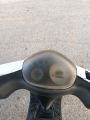 Piaggio ZIP 50 4T 2014 Scooter-thumb-9
