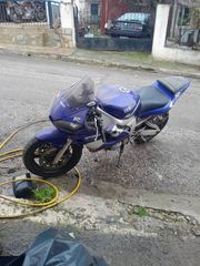 Yamaha YZF-R6 2002