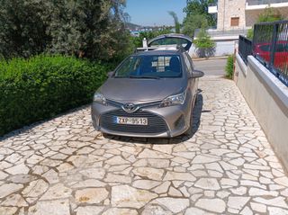 Αυτοκινητοφόρο Toyota 2016 yaris