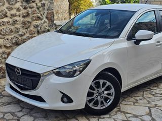 Mazda 2 2015 1.5 Skyactive*
