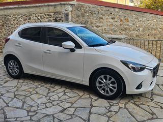 Mazda 2 2015 1.5 Skyactive*-thumb-10