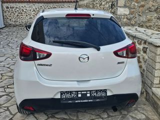 Mazda 2 2015 1.5 Skyactive*-thumb-14