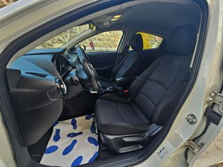 Mazda 2 2015 1.5 Skyactive*-thumb-17