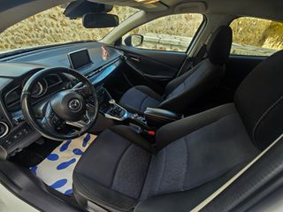 Mazda 2 2015 1.5 Skyactive*-thumb-18