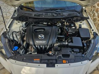 Mazda 2 2015 1.5 Skyactive*-thumb-28
