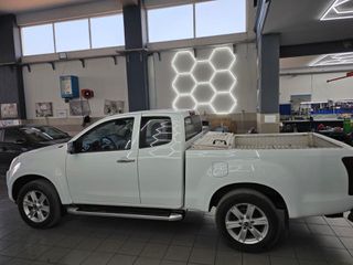 Isuzu D-Max 2019 ATFS-NL     Double Cab Pickup-thumb-11